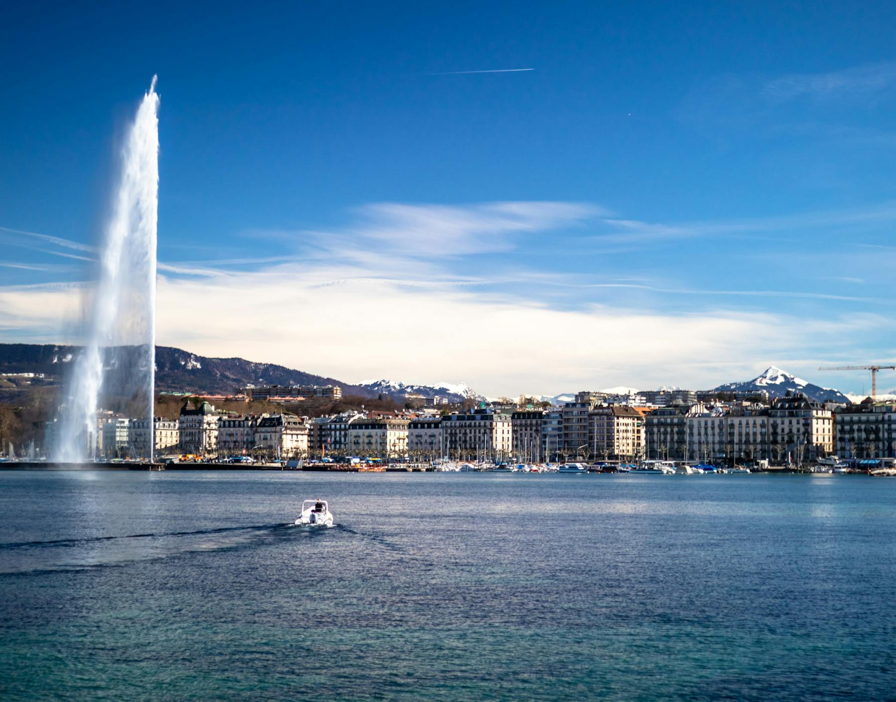 Geneva â€” Lake Geneva and the Jet d'Eau